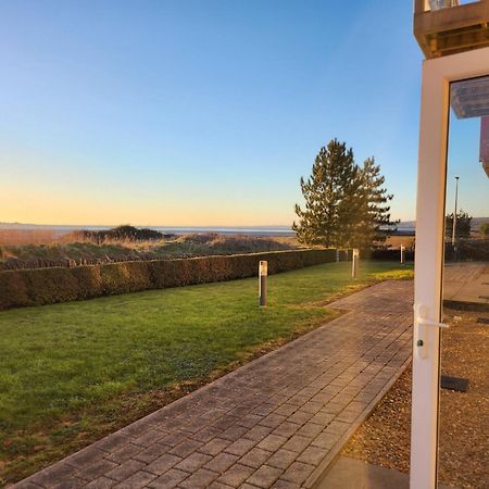 Coastal Apartment With Beach On Your Doorstep! Llanelli Eksteriør billede