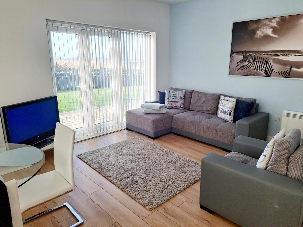 Coastal Apartment With Beach On Your Doorstep! Llanelli Eksteriør billede