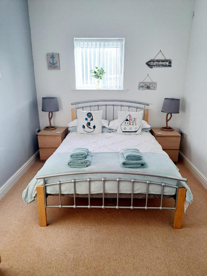 Coastal Apartment With Beach On Your Doorstep! Llanelli Eksteriør billede